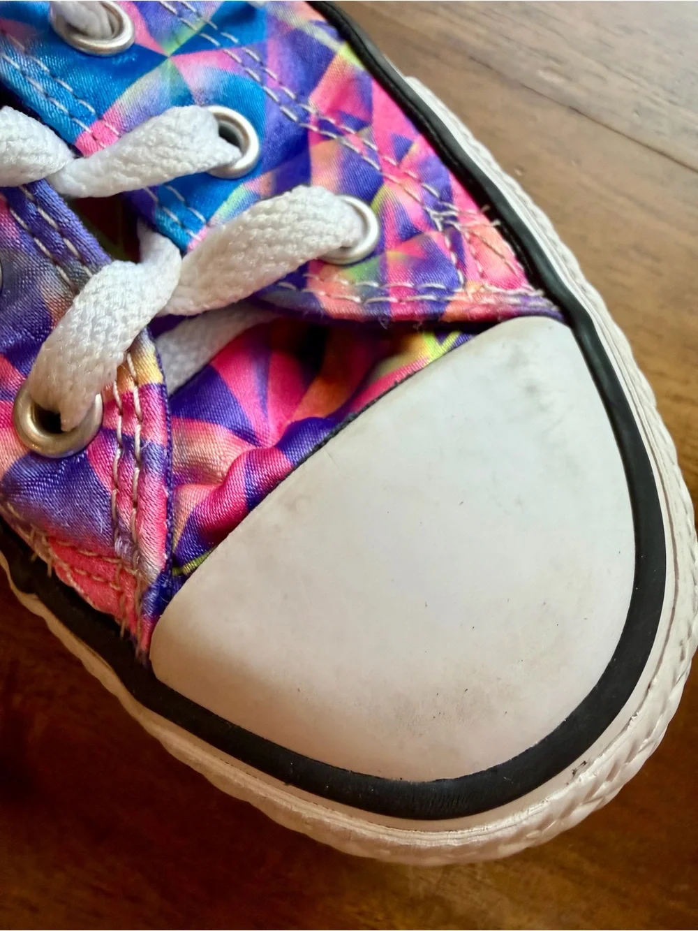 Converse Chuck Taylor All Star Low Top Sneakers Girls Youth Size 13 Multicolor